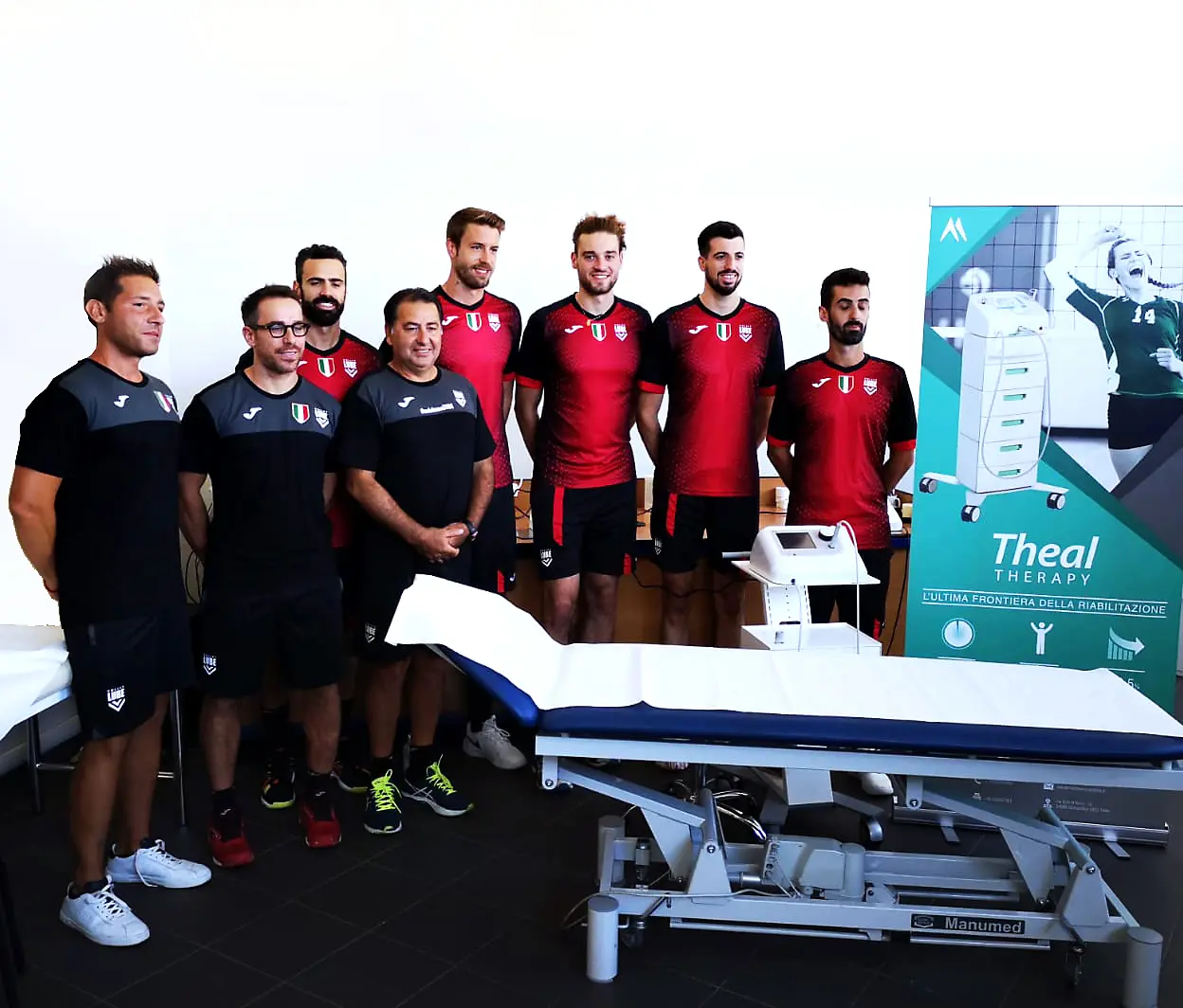 il team LUBE Volley di Ferdinando De Giorgi con  Mectronic Medicale